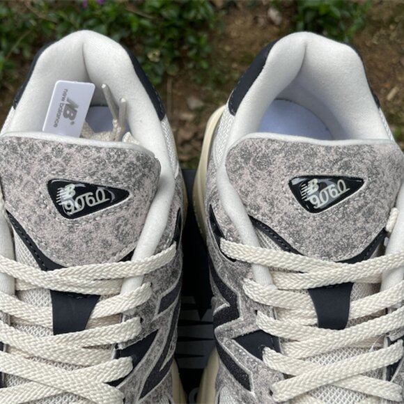 New Balance Year of the Snake  men's casual sports shoes - Picture 5 of 9